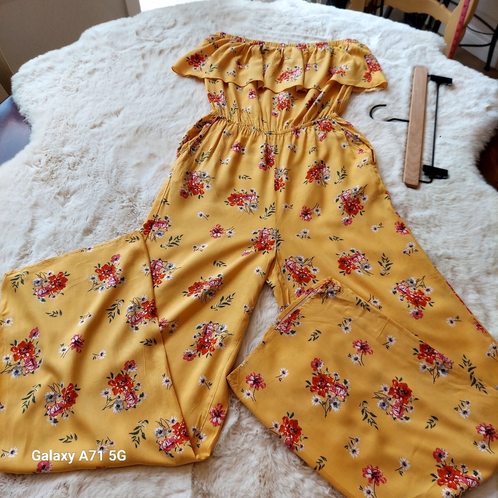 Ivy & Main Yellow Strapless Romper Wide Leg Floral Sz S